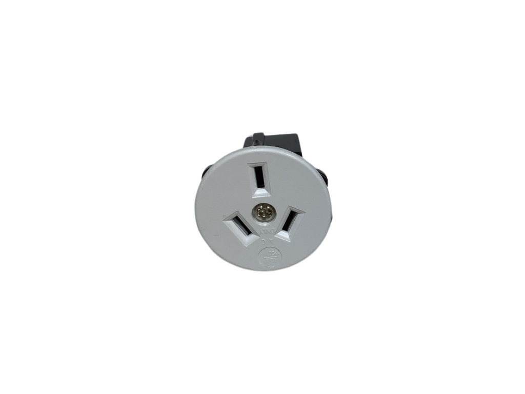 SIDE PLUG SOCKET 10A 3PIN 38MM ROUND
